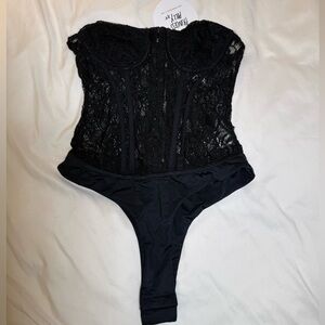 Princess Polly Black lace corset bodysuit size 0 (new with tags)